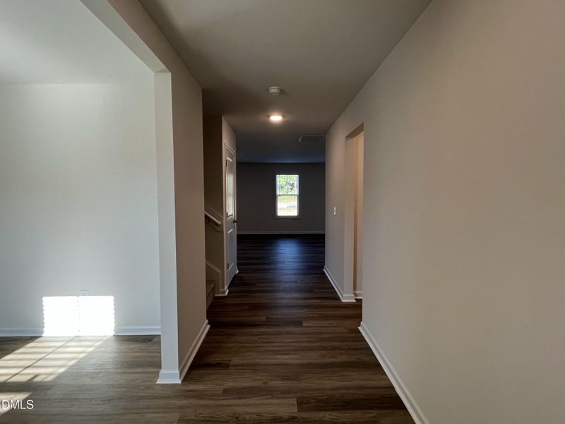 Lot 65 (10_18_25) (Foyer)