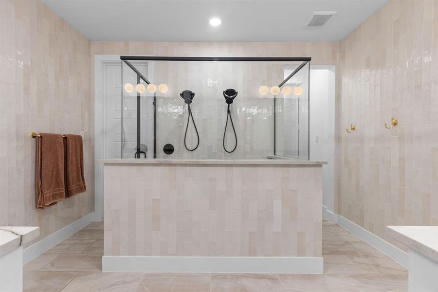 Furnished interior view inside a new home in , Frisco (Image 28).