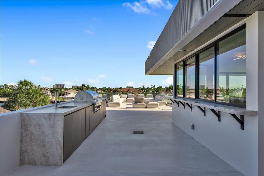 Exterior details and patio area of a home in , Fort Lauderdale (Image 22).