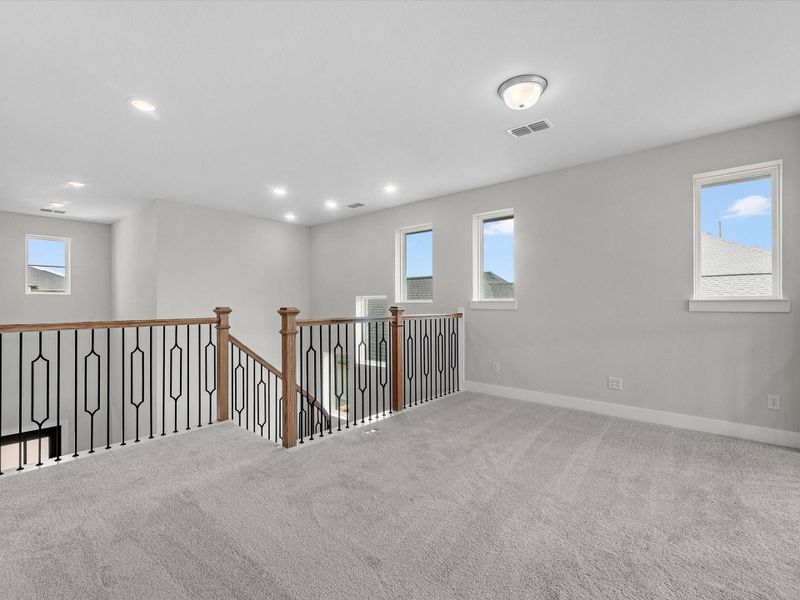 Spacious, unfurnished interior of a new home in Jubilee 50′, Hockley (Image 21).