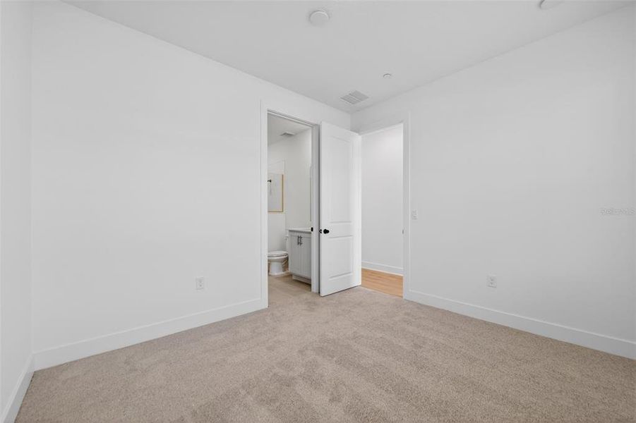 Spacious, unfurnished interior of a new home in , Winter Garden (Image 27). Spacious, unfurnished interior of a new home in , Winter Garden (Image 27).
