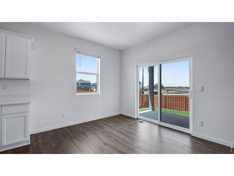 Spacious, unfurnished interior of a new home in Vista Meadows, Fort Lupton (Image 16).