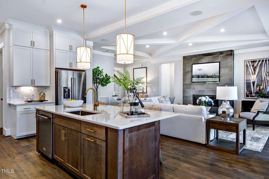 Low_Resolution_JPG-LOCE_0058_00-Sebastia Low_Resolution_JPG-LOCE_0058_00-Sebastia