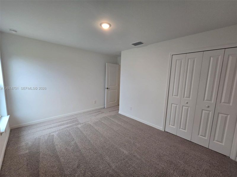 Spacious, unfurnished interior of a new home in , Cape Coral (Image 21).