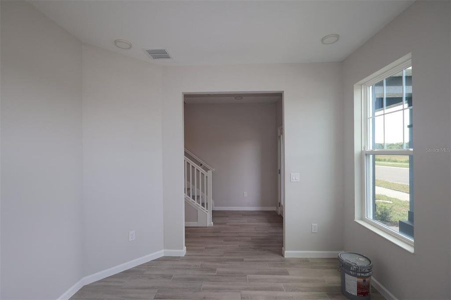 Spacious, unfurnished interior of a new home in Center Lake on the Park, St. Cloud (Image 20).