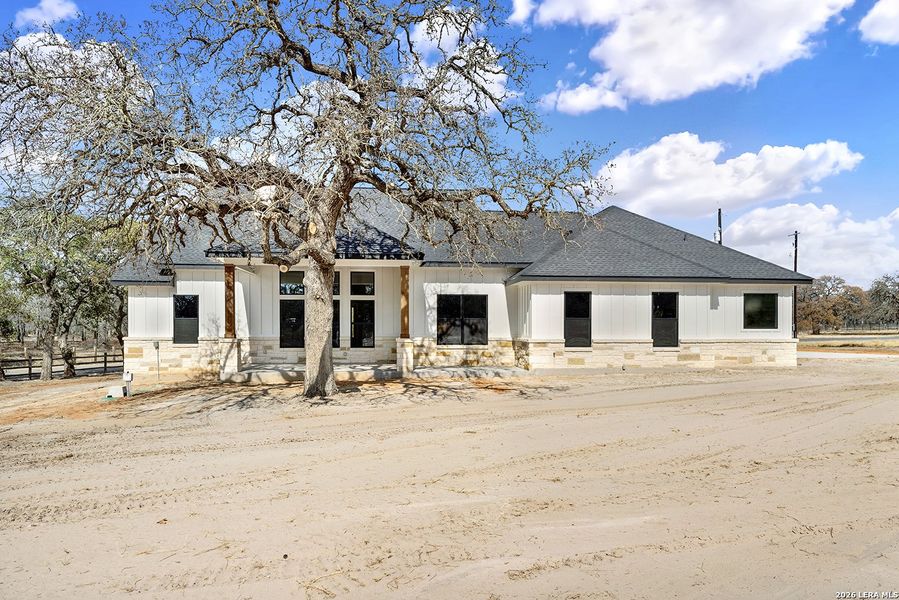 Image 43 of a home in .