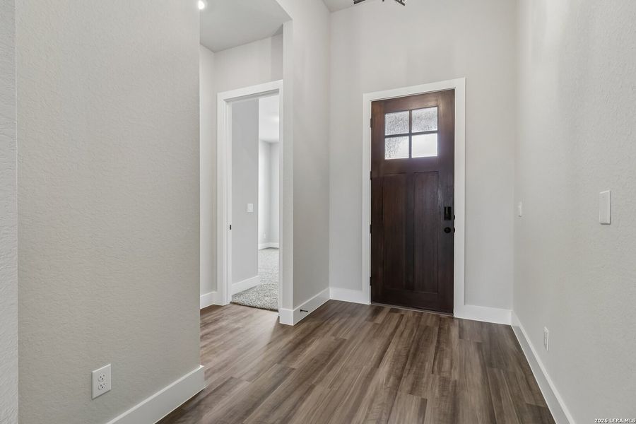 Spacious, unfurnished interior of a new home in Weltner Farms 60’s, New Braunfels (Image 42). Spacious, unfurnished interior of a new home in Weltner Farms 60’s, New Braunfels (Image 42).