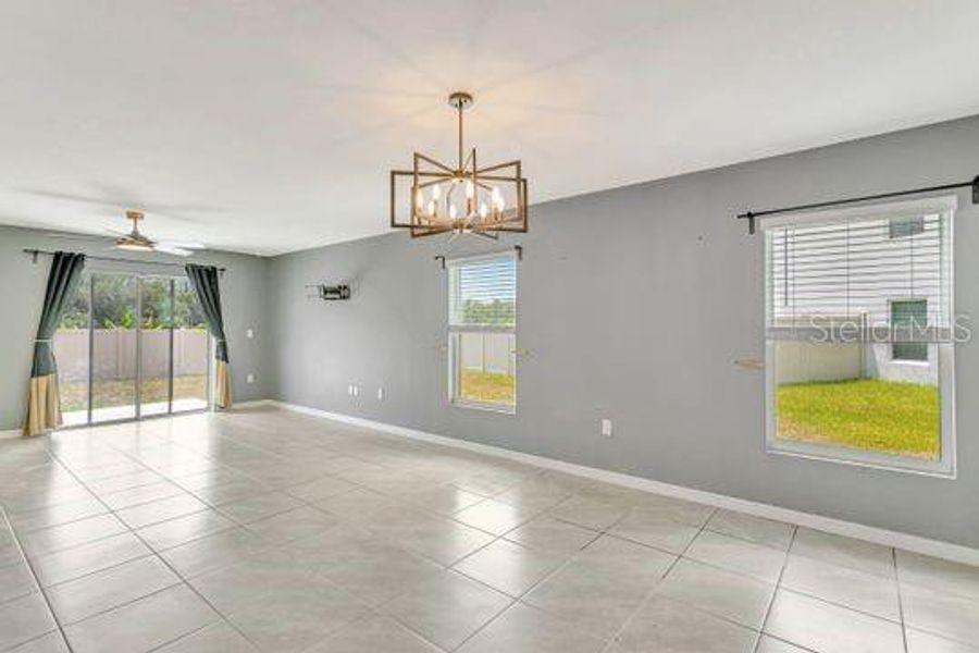 Spacious, unfurnished interior of a new home in Evergreen, Bradenton (Image 28). Spacious, unfurnished interior of a new home in Evergreen, Bradenton (Image 28).