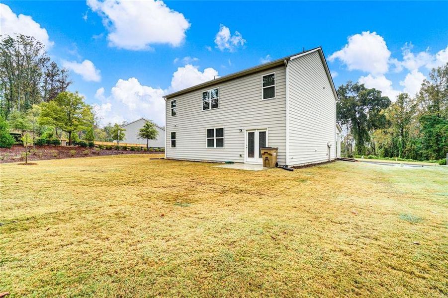 Exterior details and patio area of a home in , Dawsonville (Image 3).