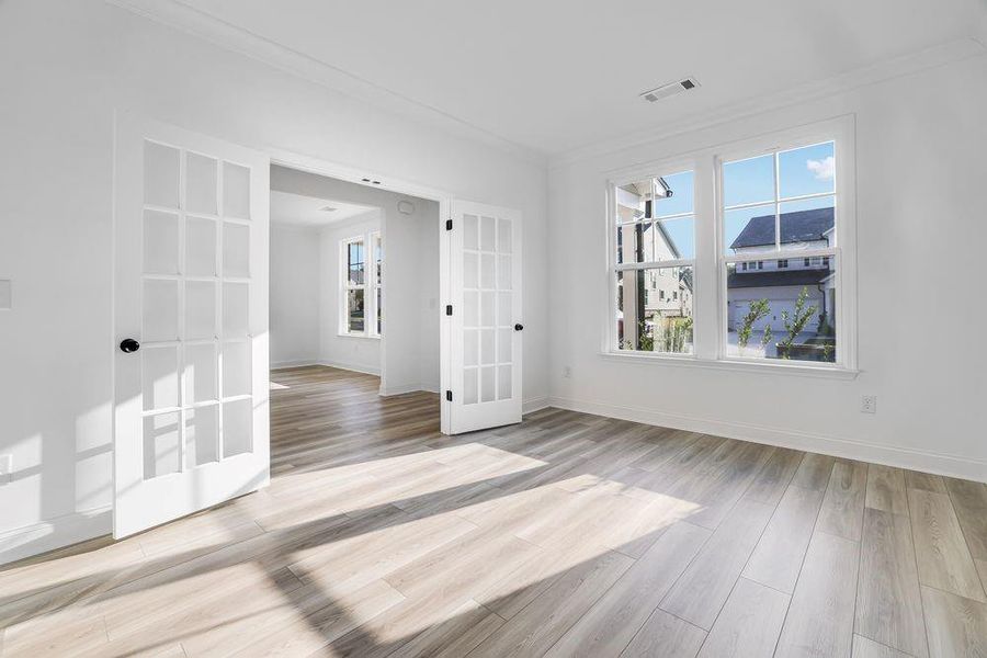 Spacious, unfurnished interior of a new home in Kennison Creek, Cumming (Image 37).