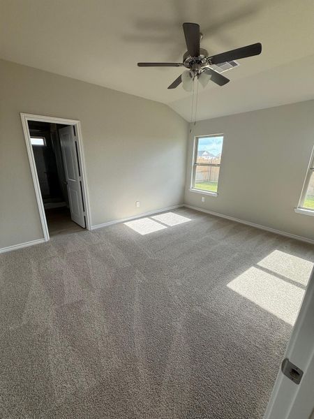 Spacious, unfurnished interior of a new home in Southern Pointe, College Station (Image 10).
