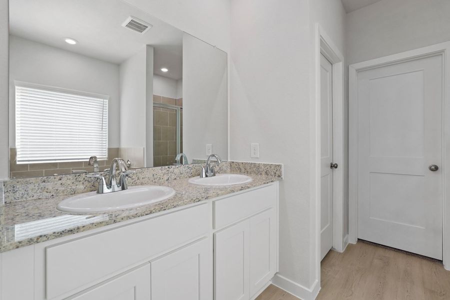 Furnished interior view inside a new home in Lexington Heights, Willis (Image 12). Furnished interior view inside a new home in Lexington Heights, Willis (Image 12).