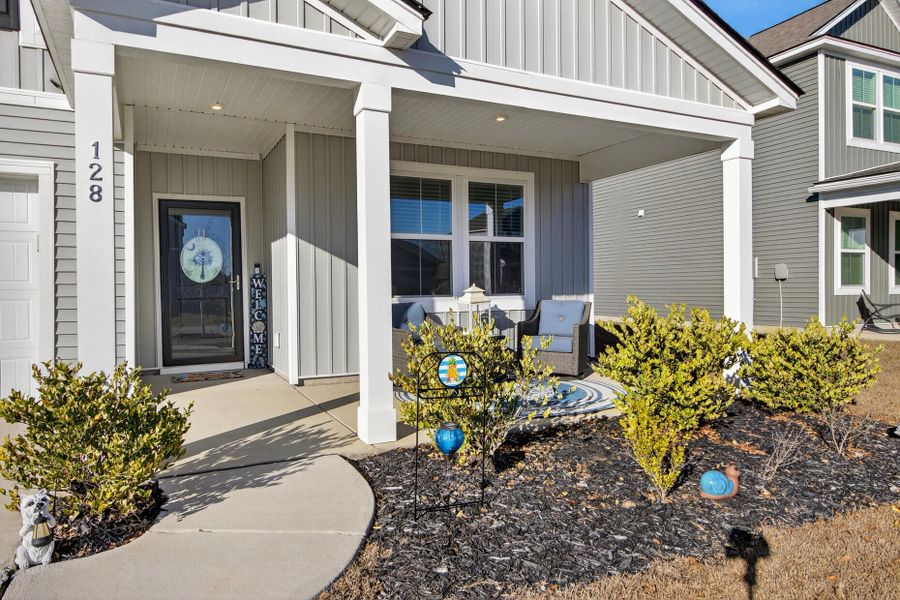 Exterior details and patio area of a home in , Summerville (Image 4).