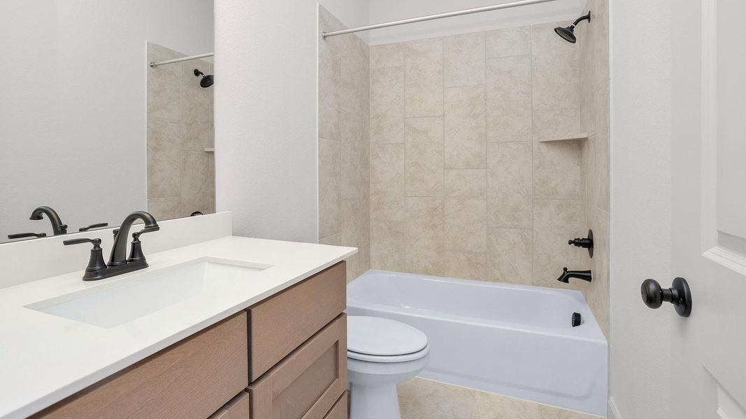 Furnished interior view inside a new home in Everly 50', Hockley (Image 9).