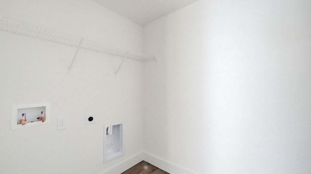 Spacious, unfurnished interior of a new home in Polo Fields, Kingsport (Image 32).