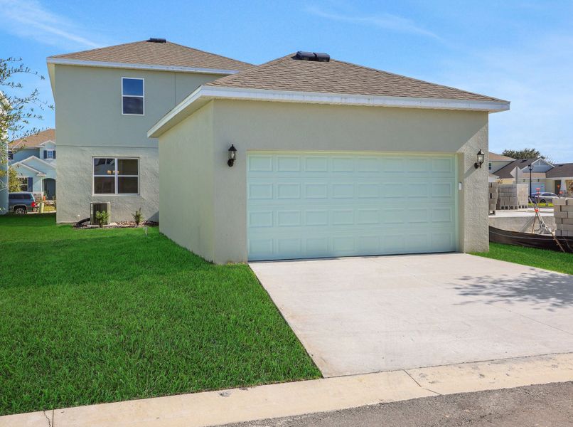 2,071sf New Home in Apopka, FL.  - Slide 6