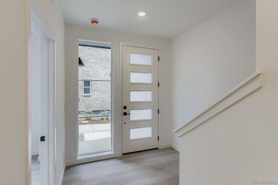 Spacious, unfurnished interior of a new home in , Broomfield (Image 22).