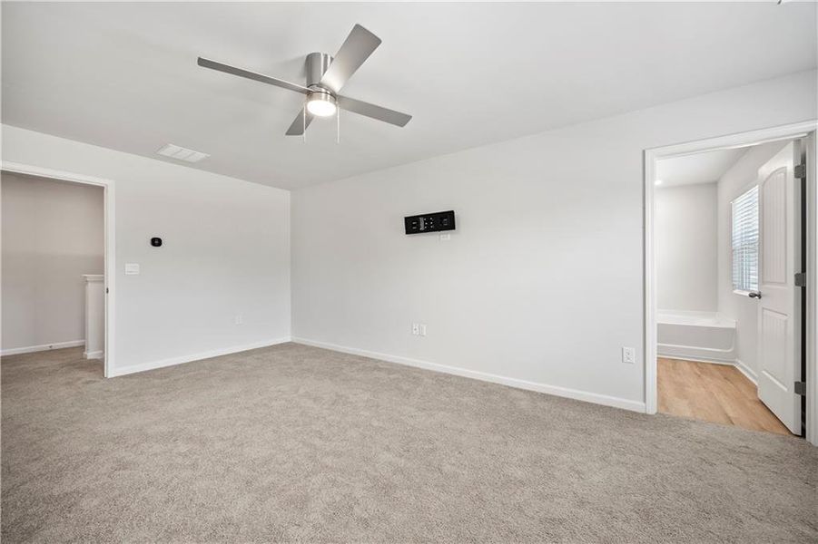 Spacious, unfurnished interior of a new home in , Flowery Branch (Image 13).