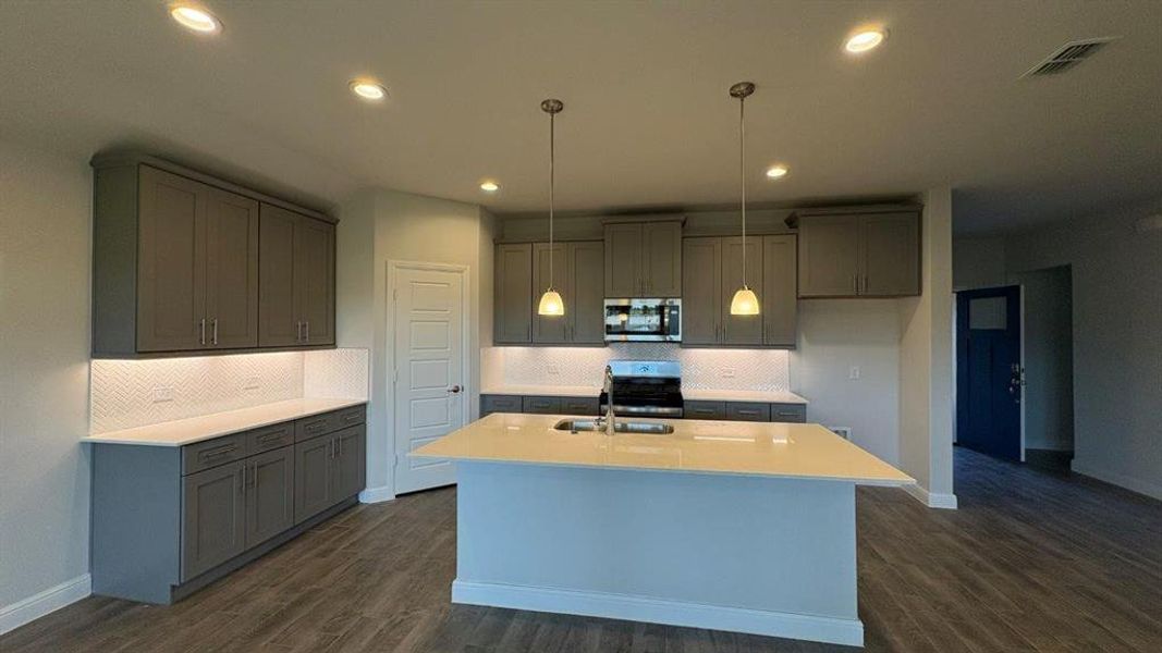 Furnished interior view inside a new home in Sandstone Estates, Granbury (Image 6).