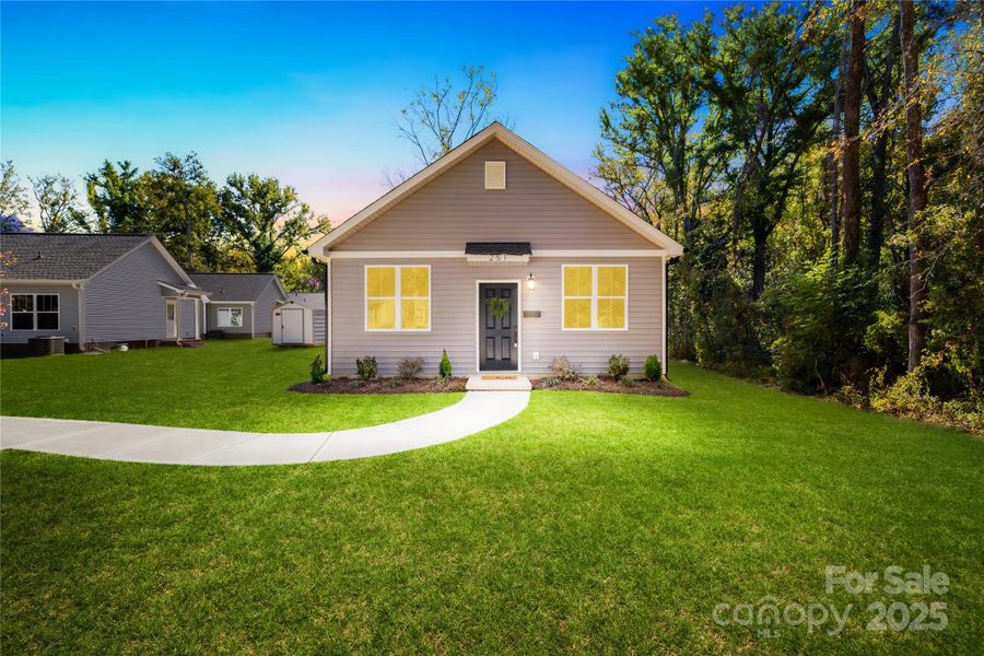 Front exterior of a new home in , Rock Hill, SC, highlighting curb appeal (Image 1). Front exterior of a new home in , Rock Hill, SC, highlighting curb appeal (Image 1).