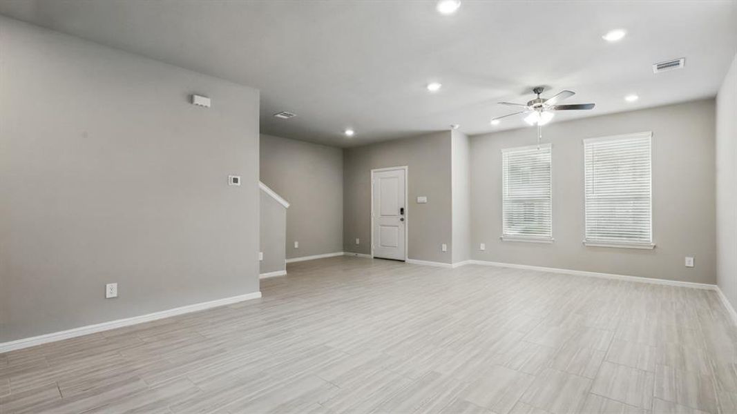 Spacious, unfurnished interior of a new home in Orchard Village, Fort Worth (Image 22).