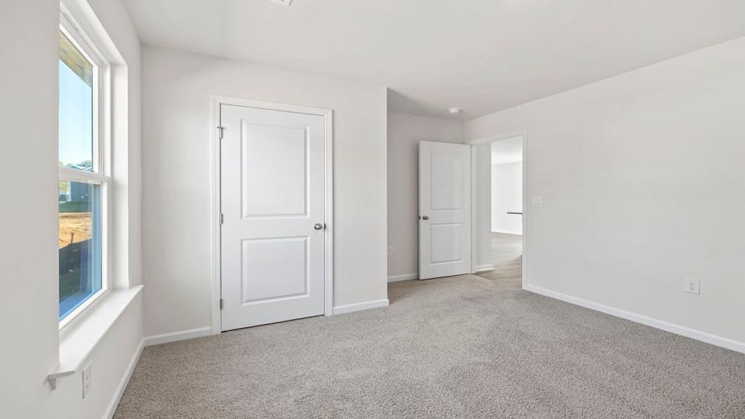Spacious, unfurnished interior of a new home in Harper Ridge, Roebuck (Image 26).