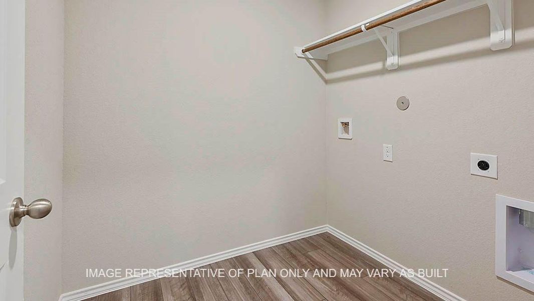 Spacious, unfurnished interior of a new home in Knox Landing, Bryan (Image 8).