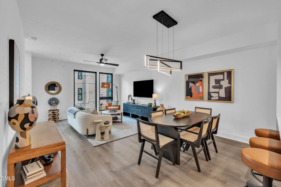 04-512 Gordon St 402-33