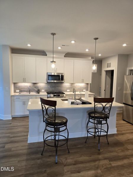 KITCHEN ISLAND WITH STOOLS KITCHEN ISLAND WITH STOOLS