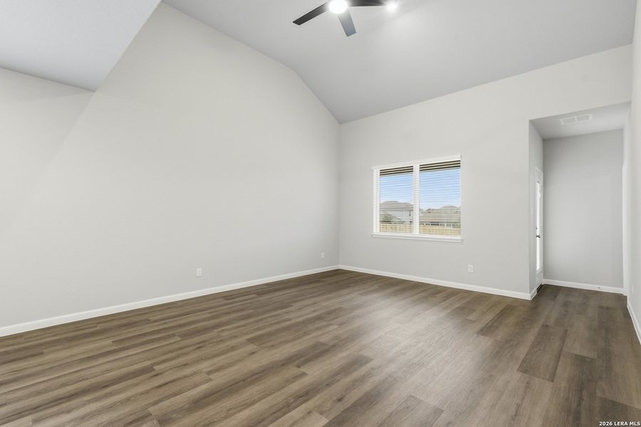 Spacious, unfurnished interior of a new home in Abbott Place, St. Hedwig (Image 26).