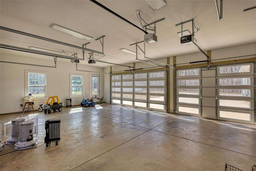 Image 84 of a home in .
