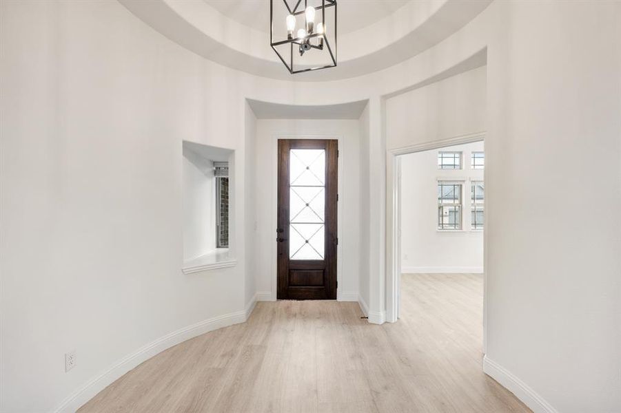 Spacious, unfurnished interior of a new home in Villages of Hurricane Creek, Anna (Image 29).