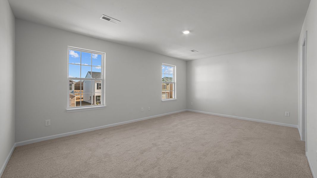 Spacious, unfurnished interior of a new home in Chandler Pointe, Rural Hall (Image 16).