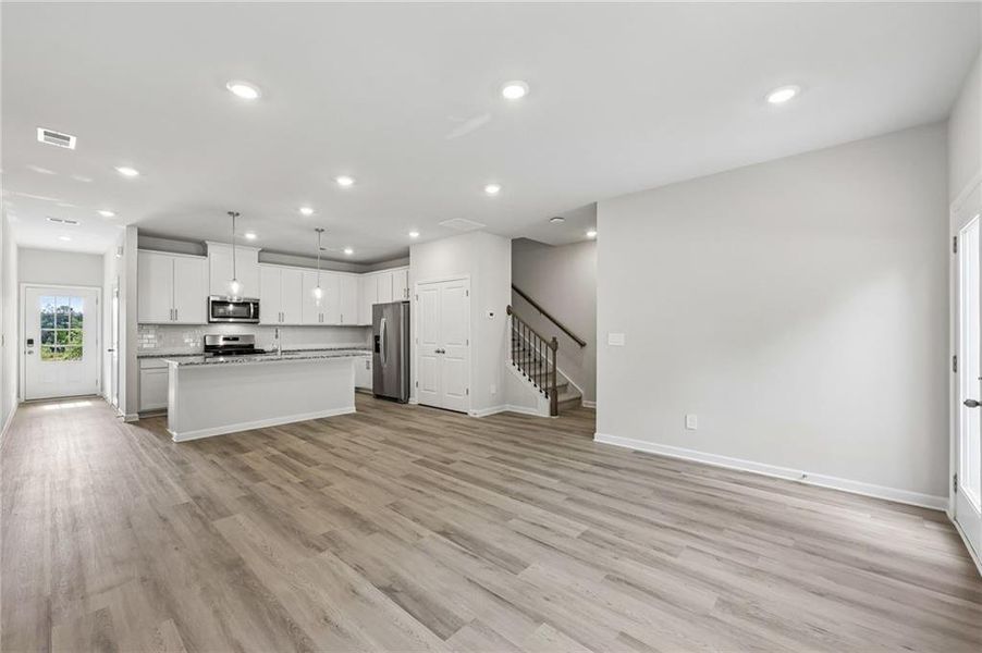 Spacious, unfurnished interior of a new home in Artisan Walk, Fairburn (Image 28).