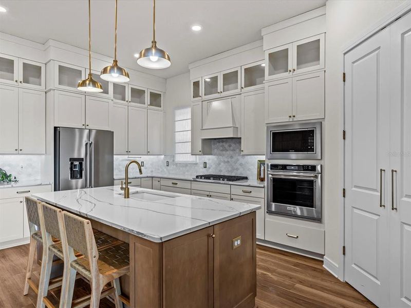 Furnished interior view inside a new home in , Montverde (Image 13).