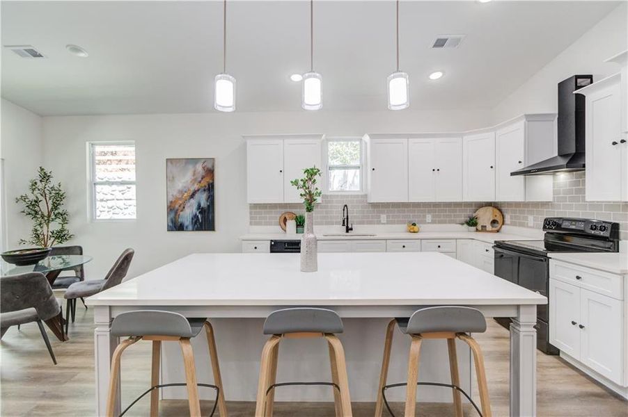 Furnished interior view inside a new home in , Gainesville (Image 14).