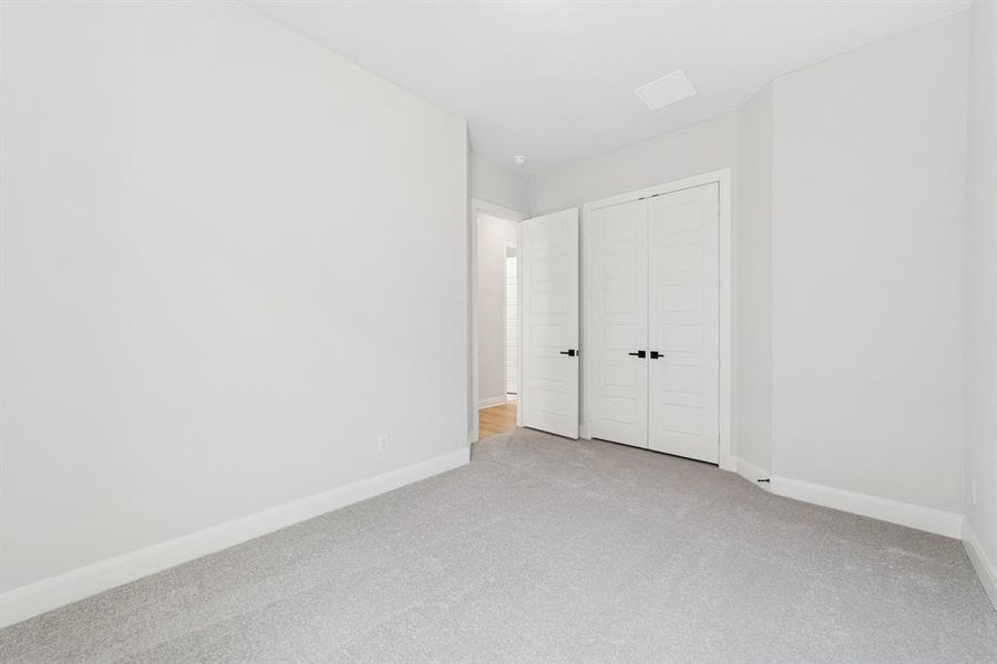 Spacious, unfurnished interior of a new home in Painted Tree - Classic Series, McKinney (Image 15). Spacious, unfurnished interior of a new home in Painted Tree - Classic Series, McKinney (Image 15).