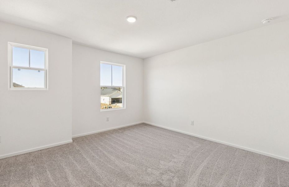 Spacious, unfurnished interior of a new home in Montgomery Bend, Montgomery (Image 27).