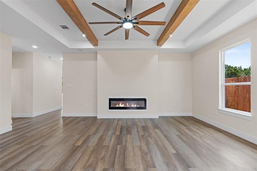 Spacious, unfurnished interior of a new home in , Granbury (Image 4). Spacious, unfurnished interior of a new home in , Granbury (Image 4).