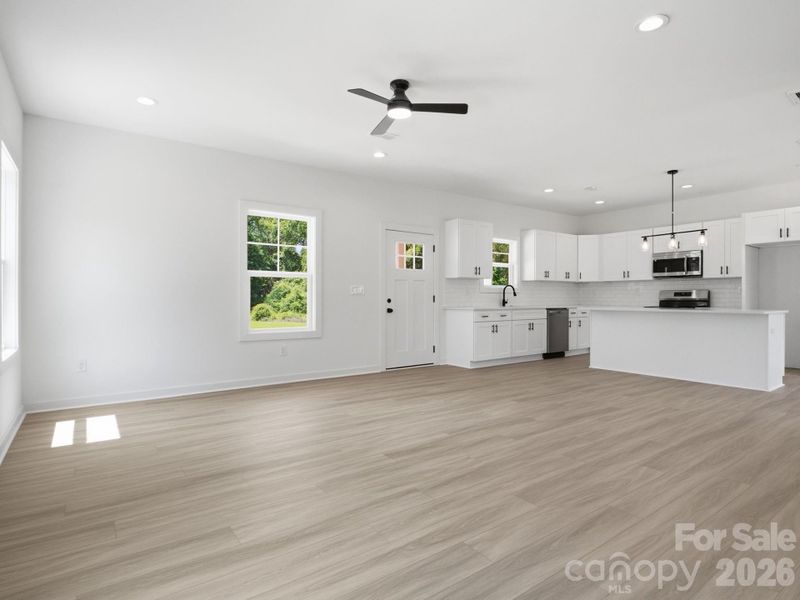Spacious, unfurnished interior of a new home in , Charlotte (Image 31).