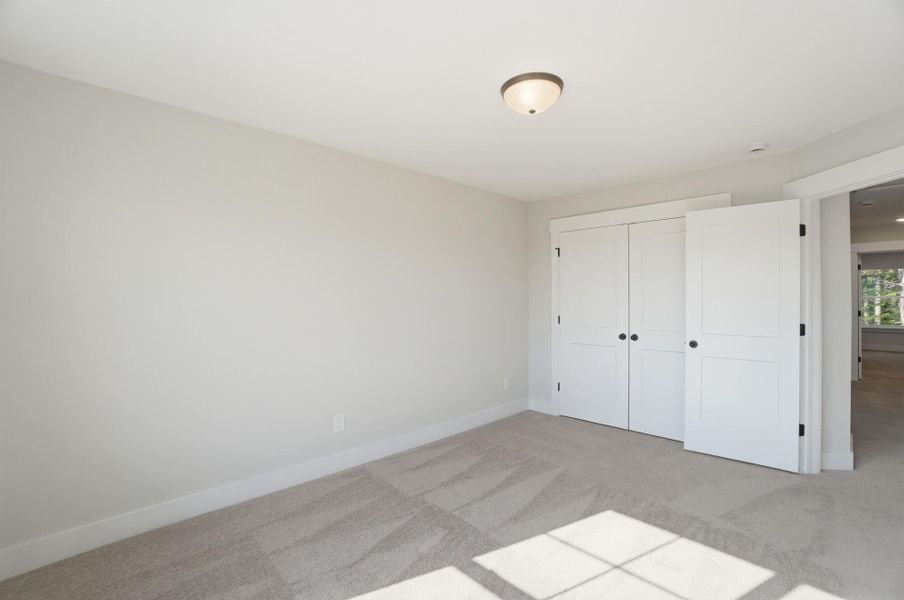 Spacious, unfurnished interior of a new home in Blythe Mill Townhomes, Waxhaw (Image 22).