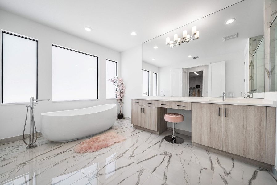 048-8260RoyalCountyDownRoad-BocaRaton-FL