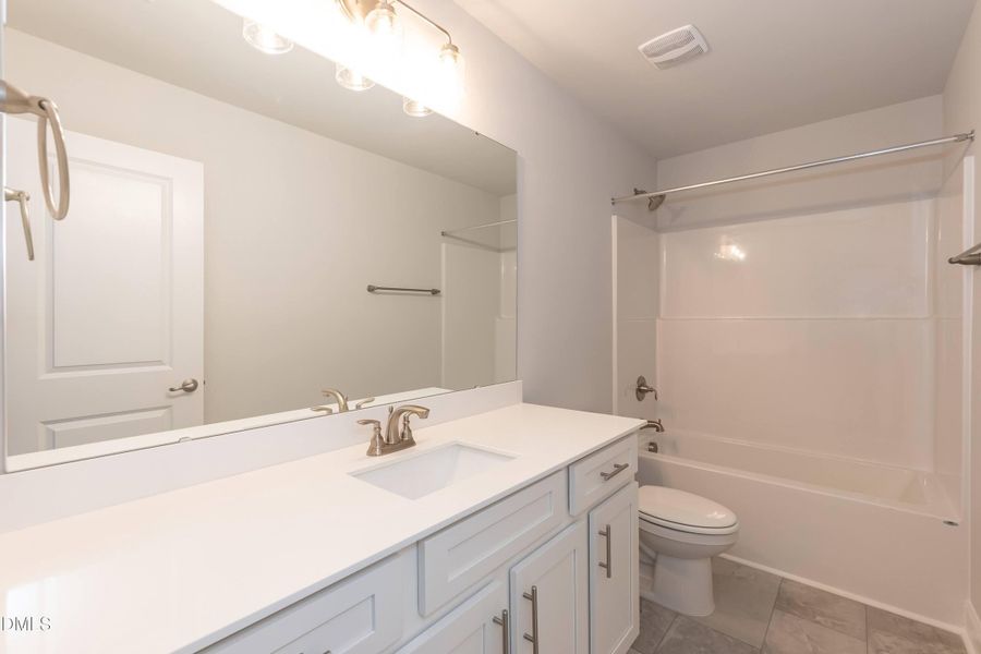 Second Flr Guest Bath