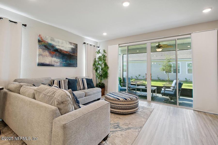 Furnished interior view inside a new home in , Yulee (Image 31). Furnished interior view inside a new home in , Yulee (Image 31).