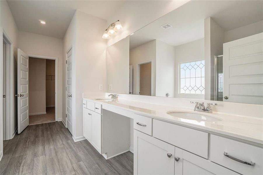 Furnished interior view inside a new home in , Cartersville (Image 5).