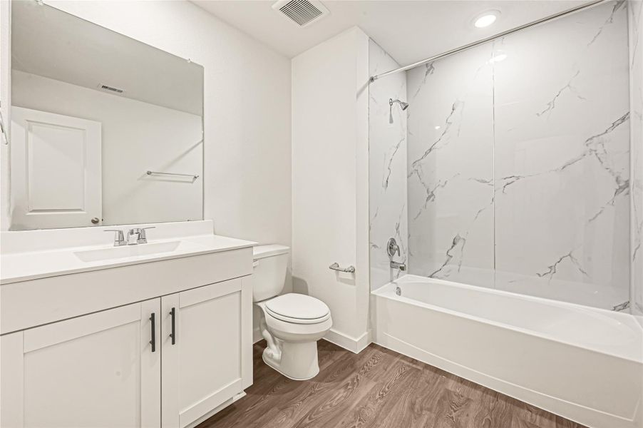Furnished interior view inside a new home in Holly Ridge, Rosenberg (Image 6).