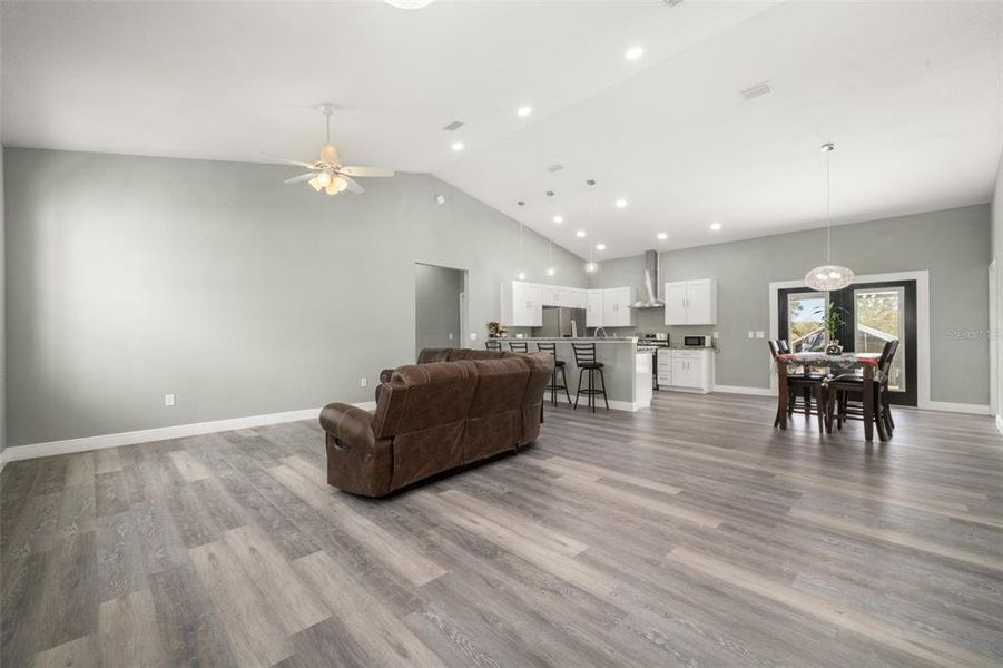Furnished interior view inside a new home in , Avon Park (Image 18).