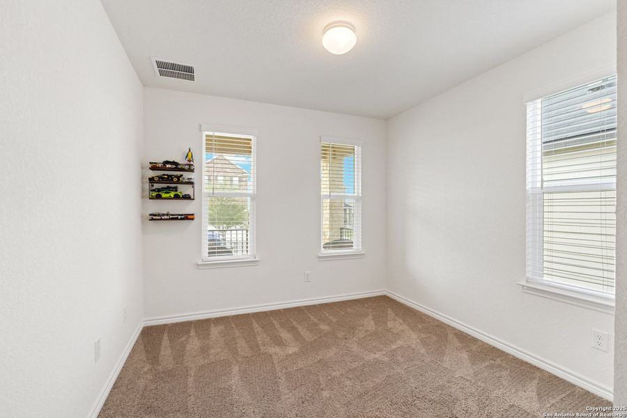 Spacious, unfurnished interior of a new home in Champions Landing, San Antonio (Image 19). Spacious, unfurnished interior of a new home in Champions Landing, San Antonio (Image 19).