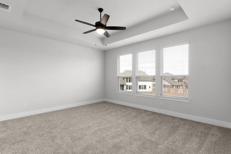 Spacious, unfurnished interior of a new home in Nolina, Georgetown (Image 37).