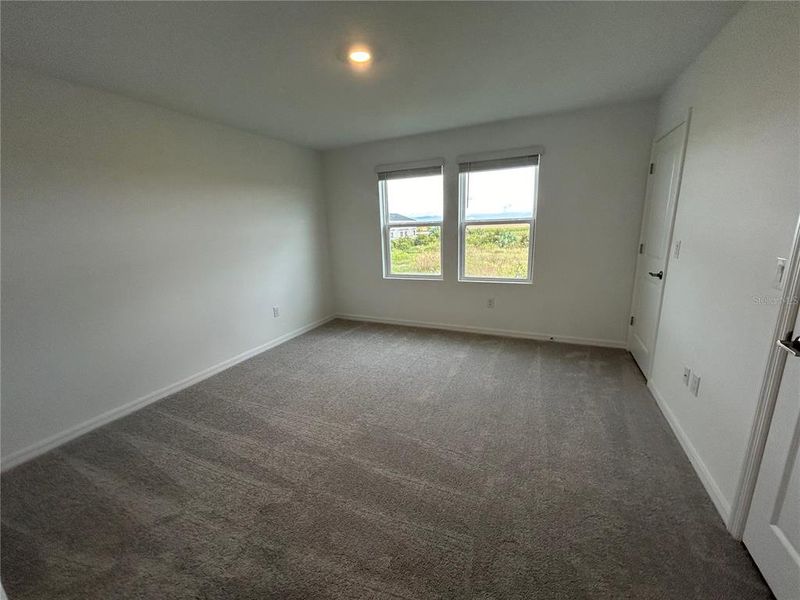 Spacious, unfurnished interior of a new home in , Palmetto (Image 16).